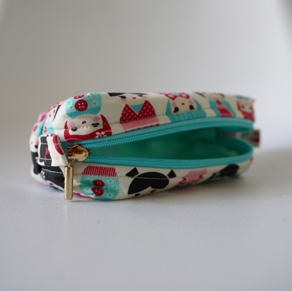 Japanese Dolls Geisha Makeup Pencil Zipped Pouch - Picture 5 of 6